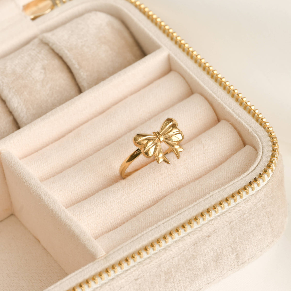 Dainty Bow Ring