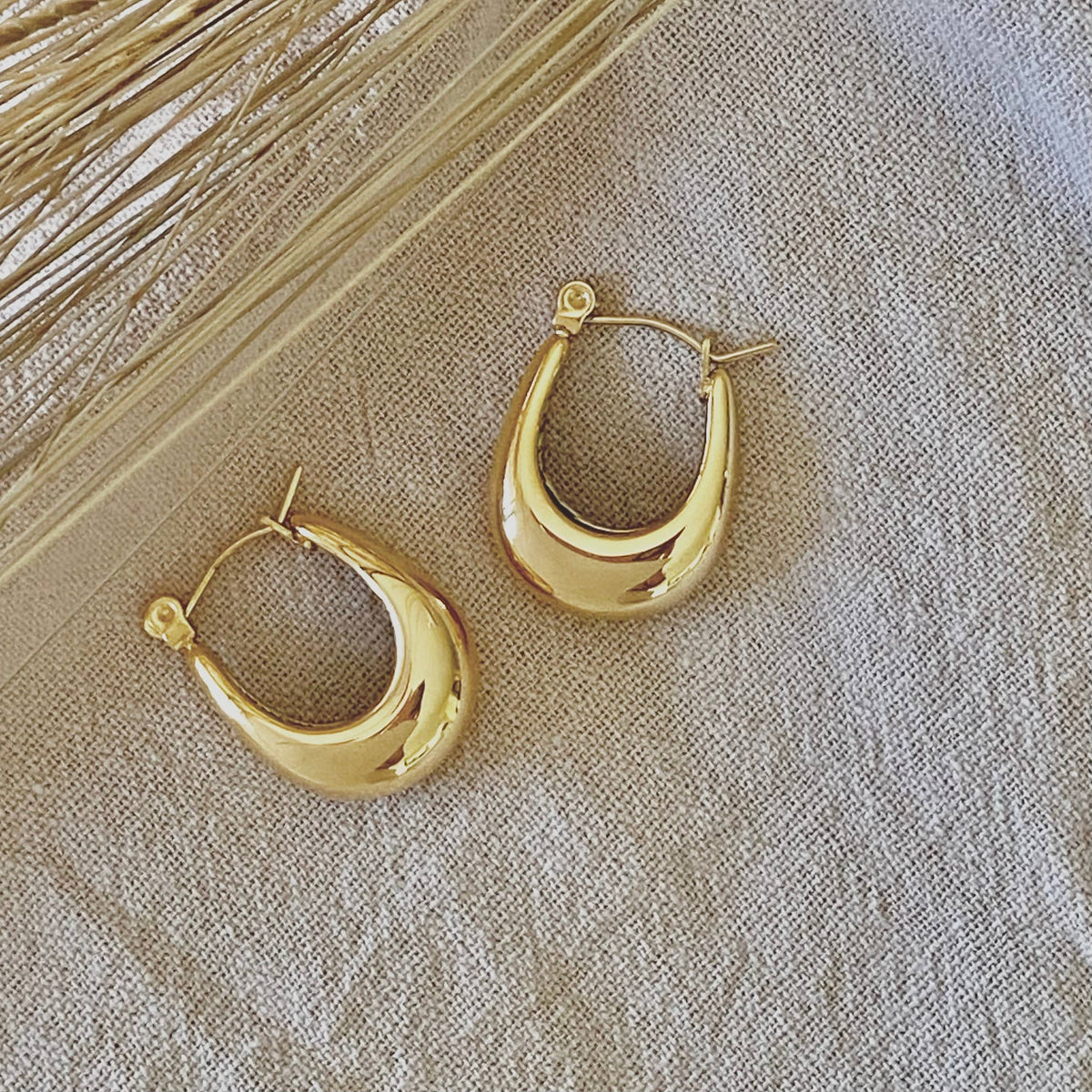 U Shaped Hoop Earrings 18k Gold Plated