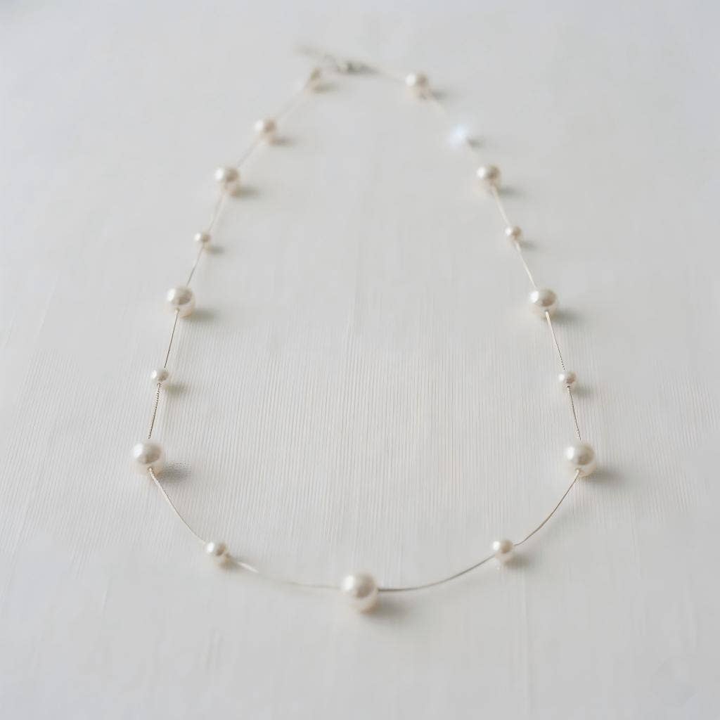 Glass Pearl Pendant Necklace