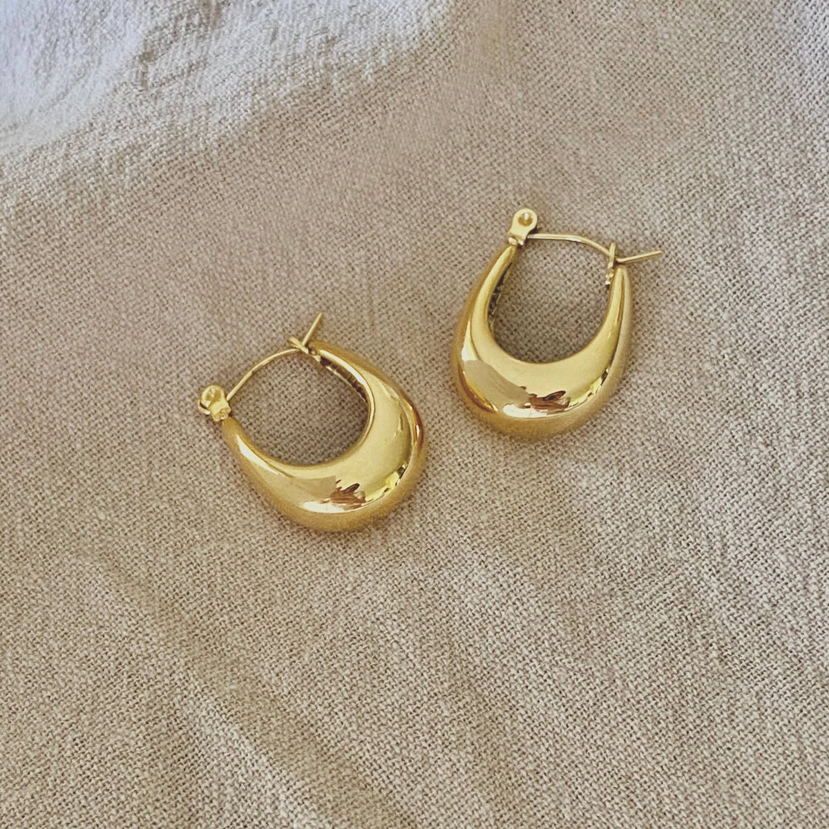 U Shaped Hoop Earrings 18k Gold Plated