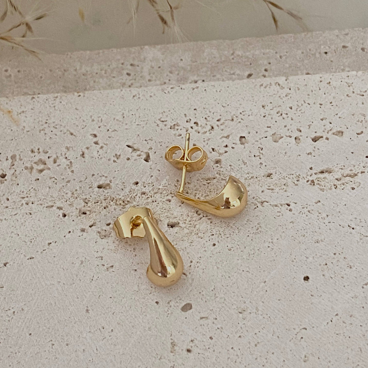 Teardrop Earrings 18k Gold Filled