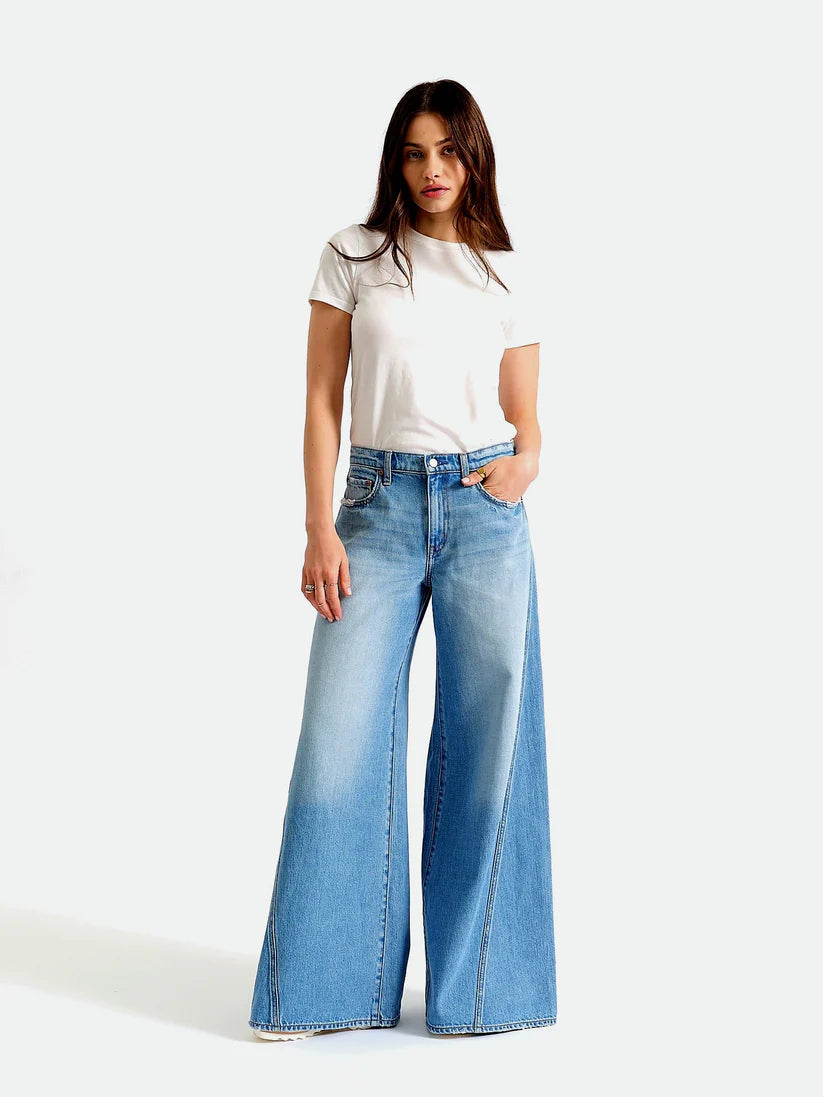 Wilder Ultra Wide Leg Jeans