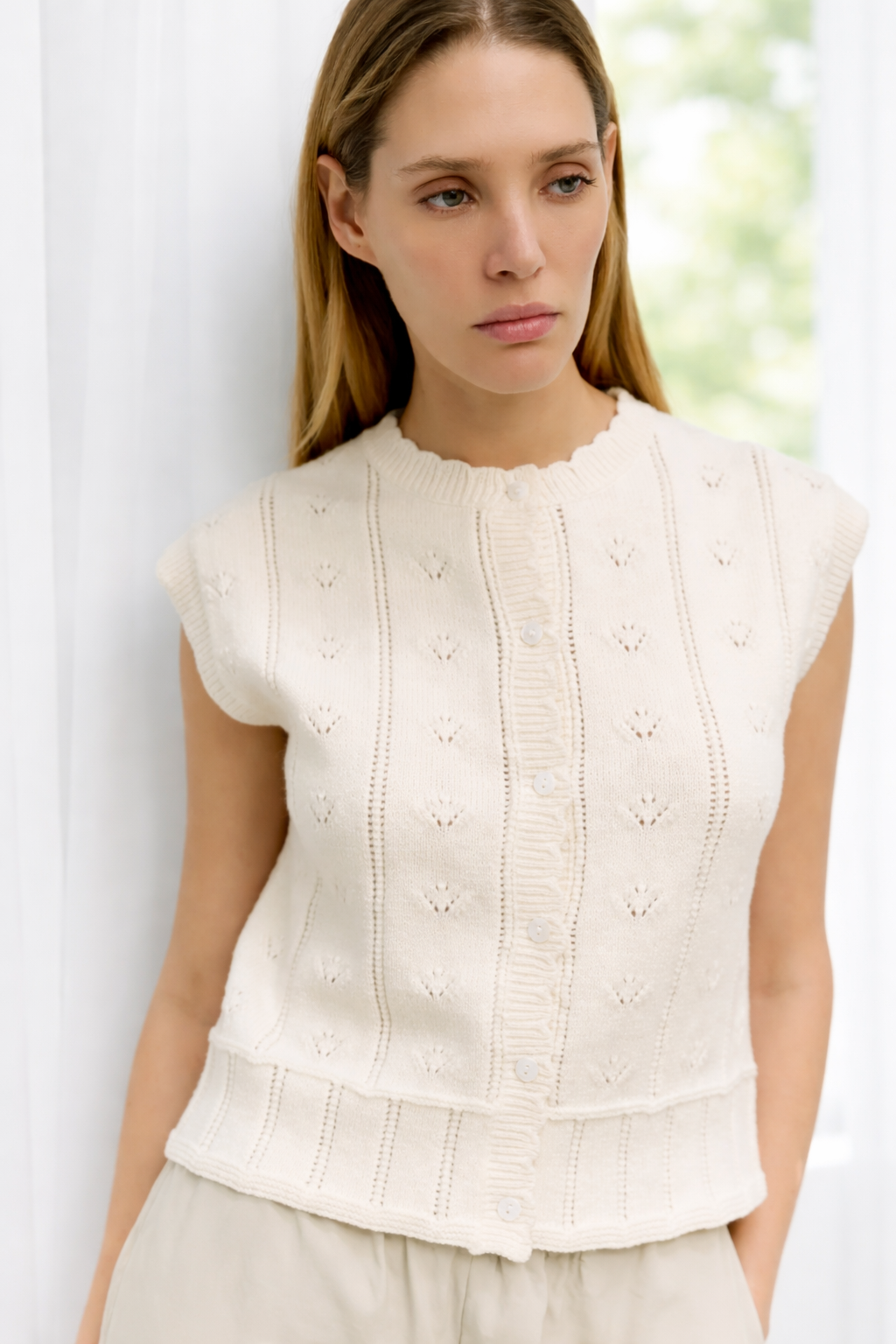 Linda Sleeveless Sweater Top