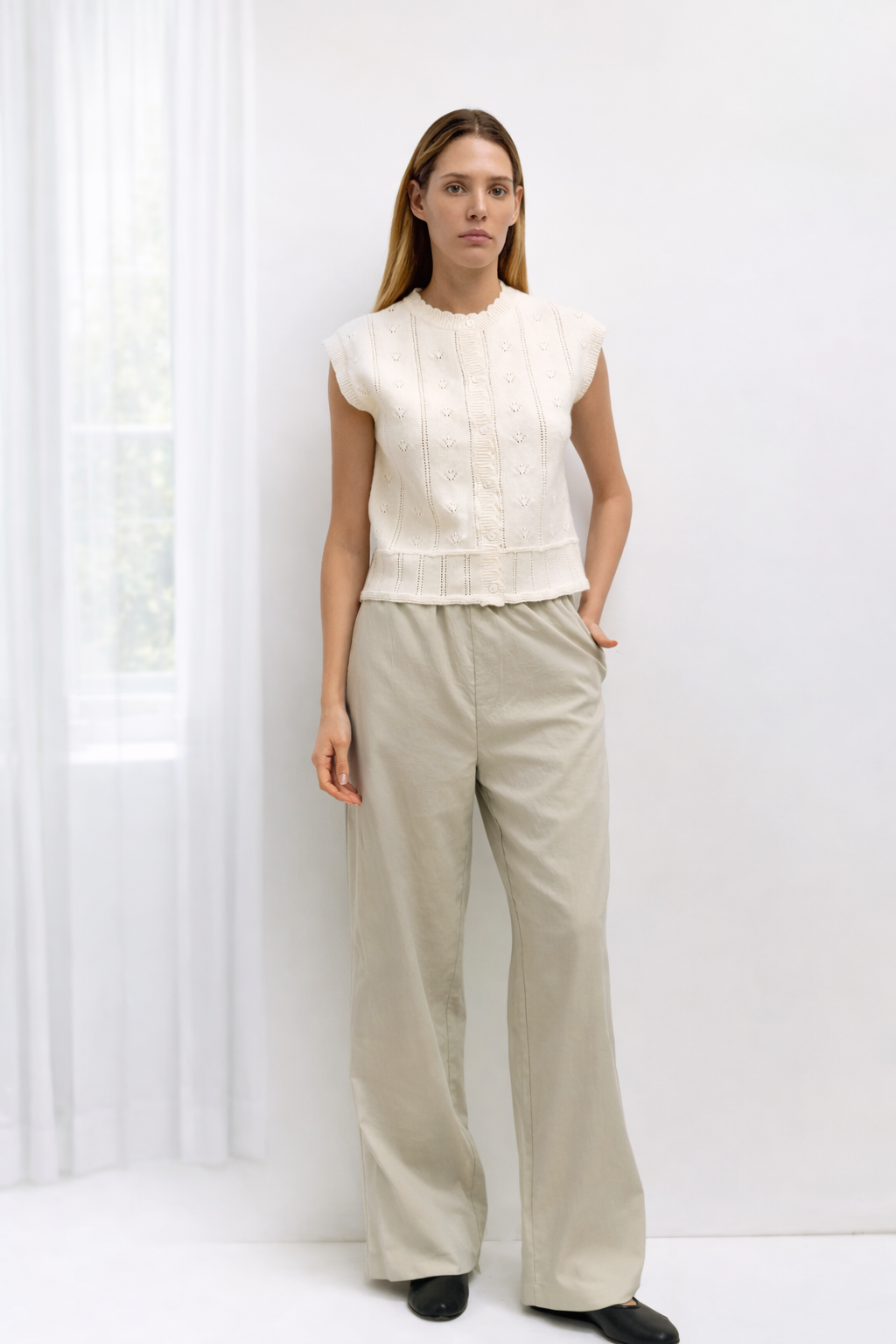 Linda Sleeveless Sweater Top