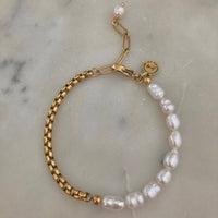 Pearls Bracelet Gold Plated