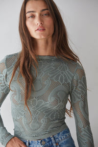 Knit Seamless Jacquard Mock Neck Top