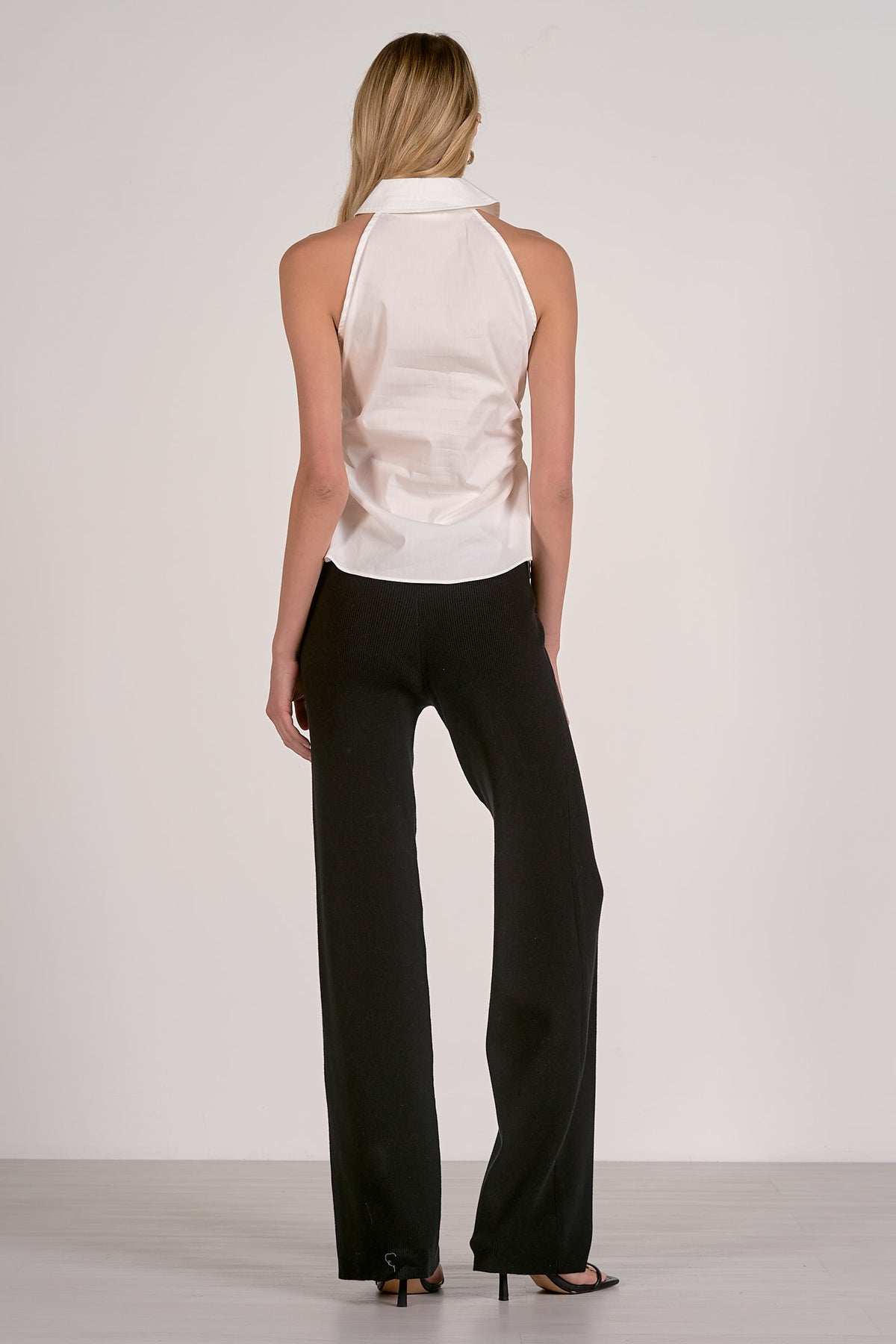 Kari Sleeveless Shirt